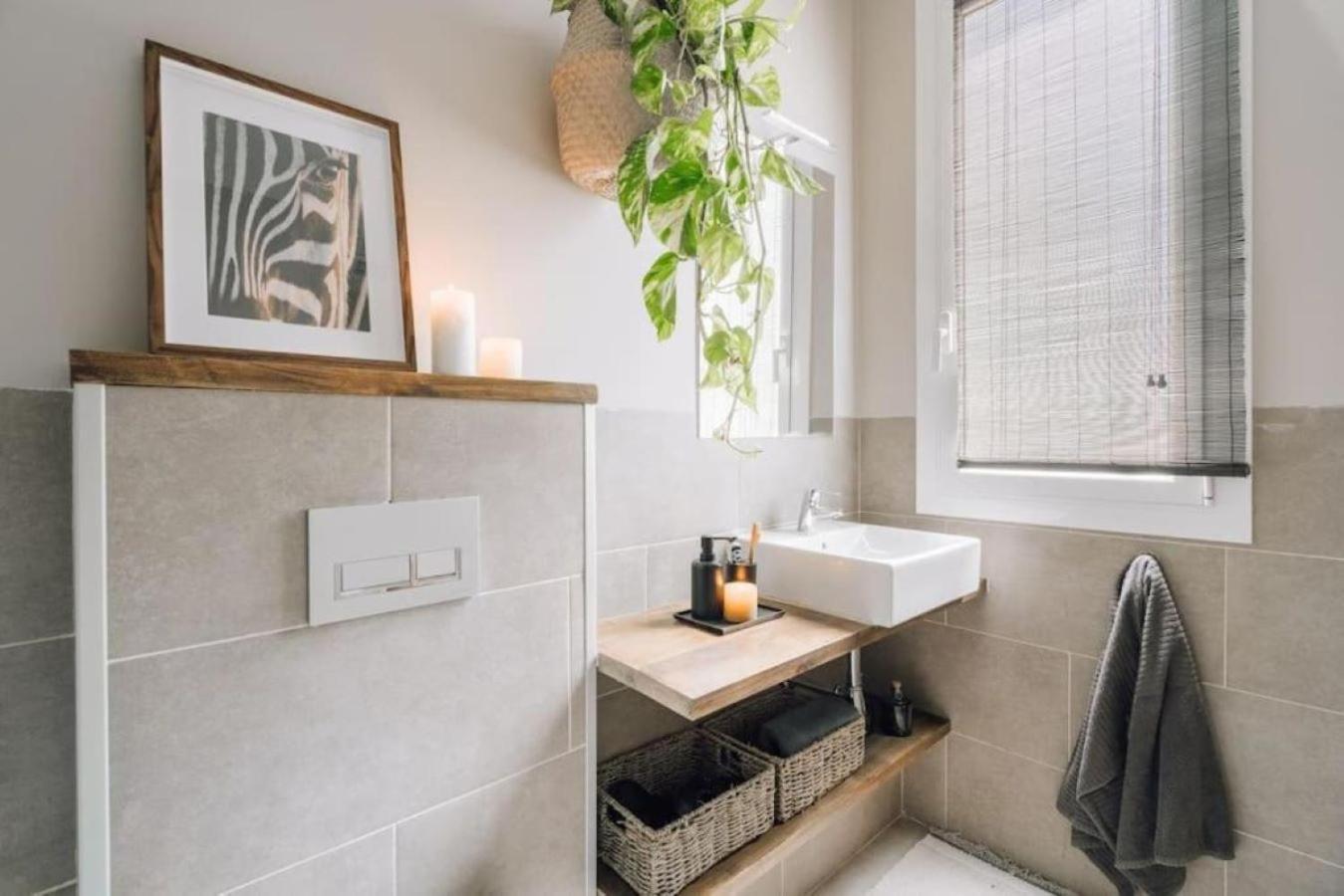 Salonga - 1 Bedroom And Balcony In Eixample Esquerra Barcelona Exteriör bild