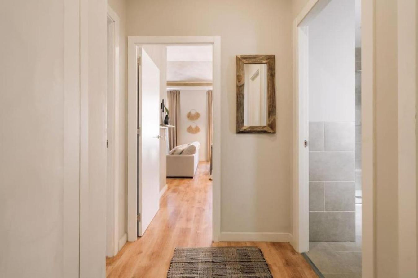 Salonga - 1 Bedroom And Balcony In Eixample Esquerra Barcelona Exteriör bild